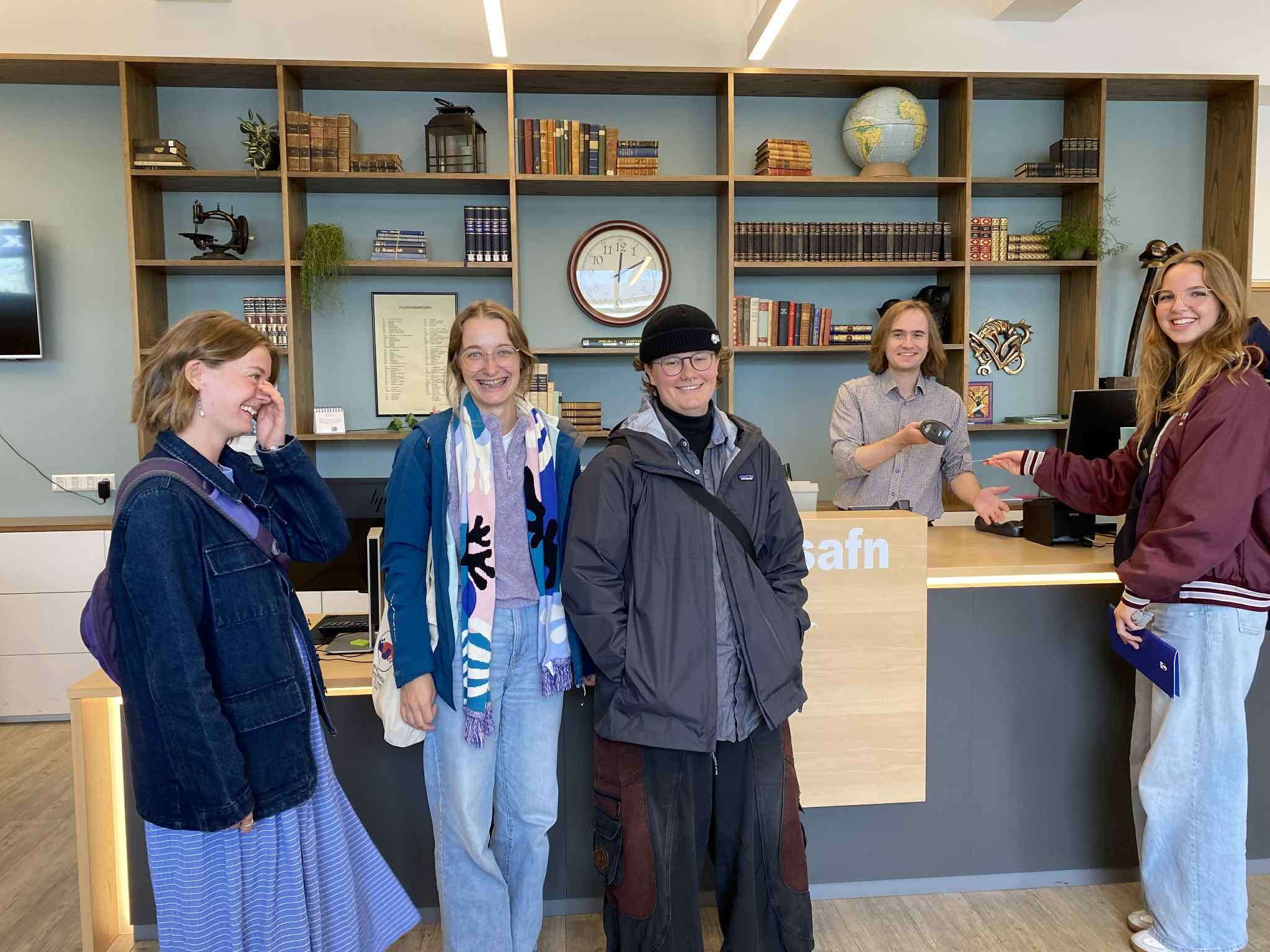 F207c982-bf27-4a30-9bba-b72f37932522